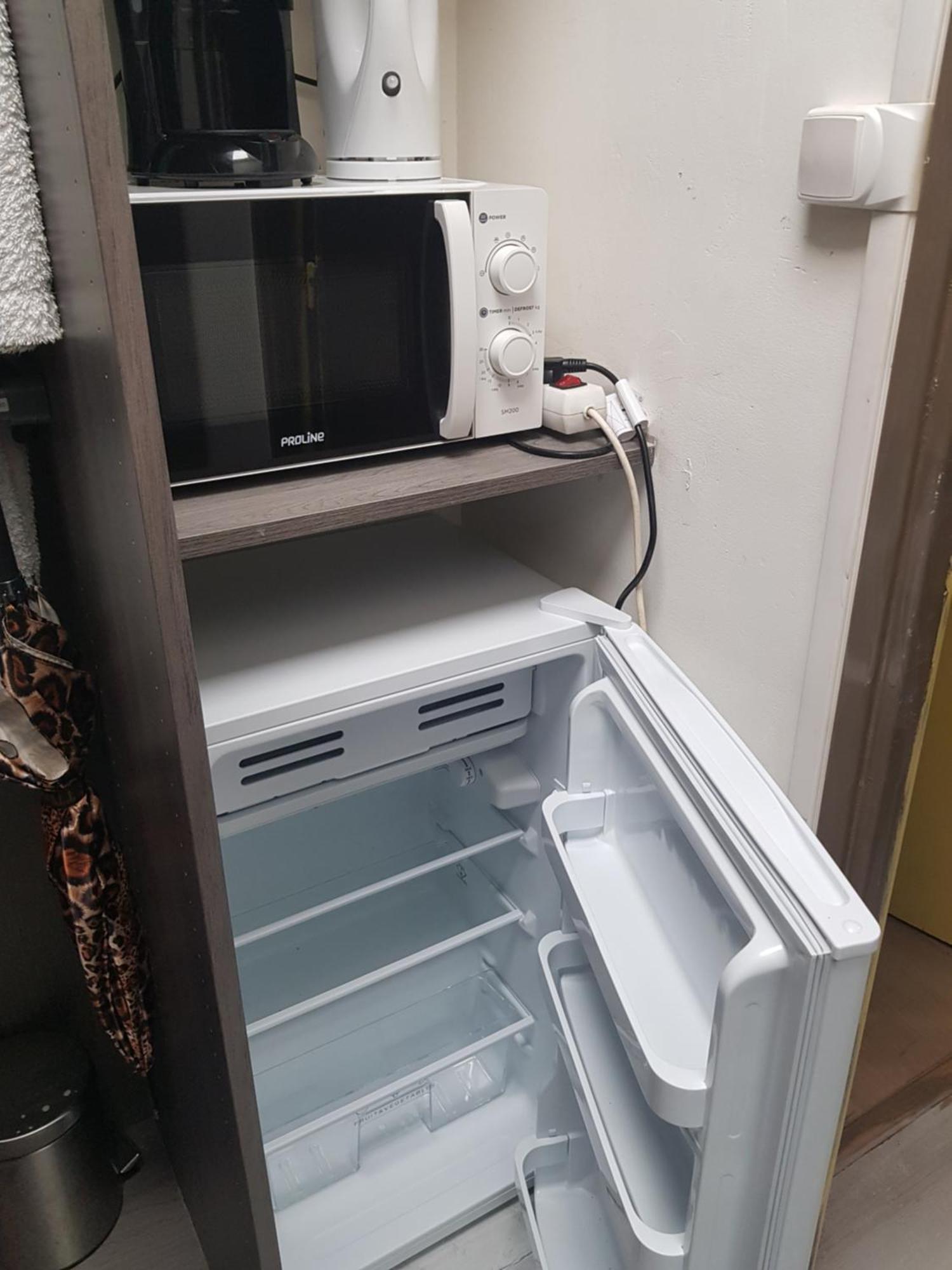 Chambre Spacieuse - Dressing - Sdb Communes - Parking Prive نيم المظهر الخارجي الصورة